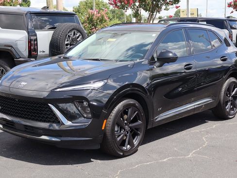 New 2025 Buick Envision Sport Touring image 2