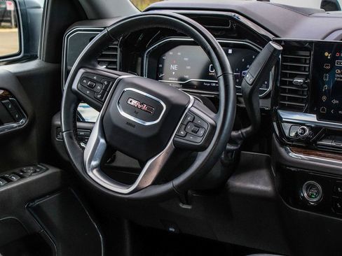 Used 2023 GMC Sierra 1500 Elevation image 24