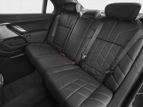 New 2026 BMW i7 xDrive60 image 9