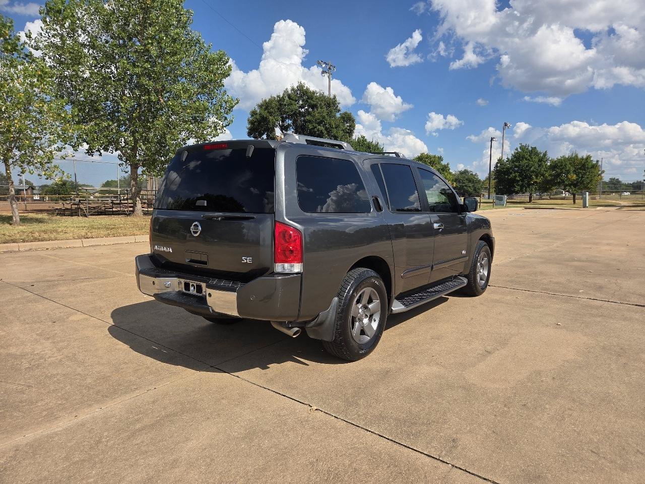 Used 2005 Nissan Armada SE RWD image 32