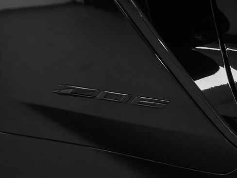 Used 2025 Chevrolet Corvette Z06 image 27