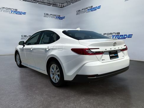 Used 2026 Toyota Camry LE w/ Preferred Package 2 (TMS) FWD image 7