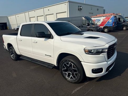 Used 2025 RAM 1500 Laramie w/ Sport Appearance Package AWD/4WD image 2