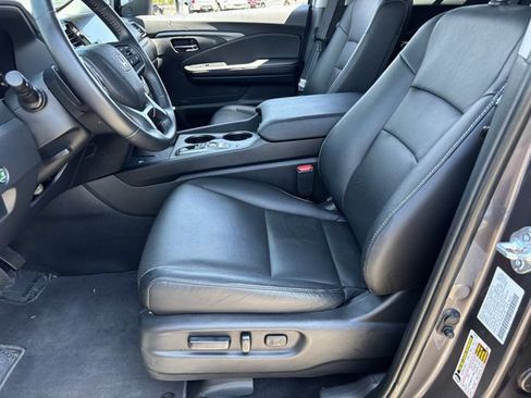 Used 2025 Honda Ridgeline RTL image 19