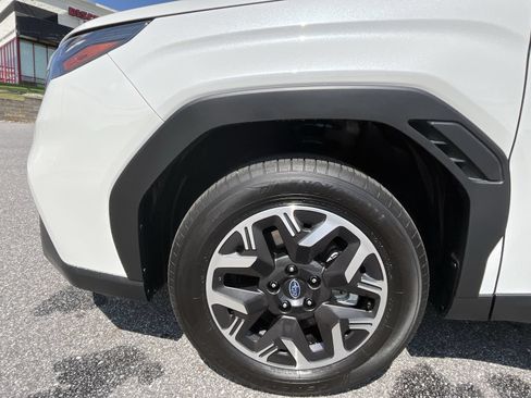 Certified 2026 Subaru Forester Premium w/ Premium/Limited Package AWD/4WD image 13