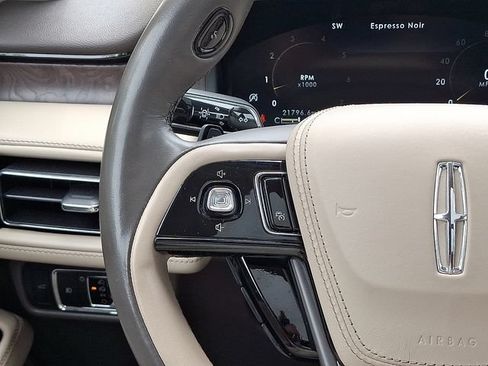 Used 2023 Lincoln Aviator Reserve w/ Equipment Group 201A AWD/4WD image 22
