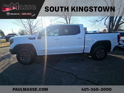 Used 2024 GMC Sierra 1500 AT4X image 2