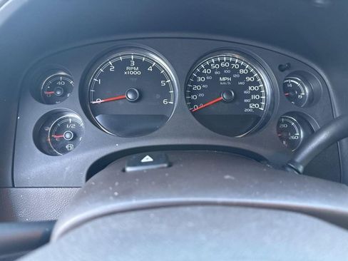 Used 2014 GMC Yukon XL Denali image 15