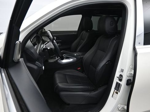 Used 2023 Mercedes-Benz Maybach GLS 600 4MATIC image 25
