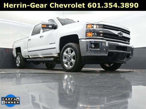 Used 2019 Chevrolet Silverado 2500 LTZ w/ Duramax Plus Package image 44