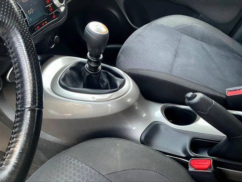 Used 2013 Nissan Juke SV FWD image 15
