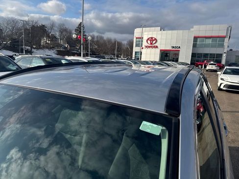 Used 2023 Toyota RAV4 XLE image 41