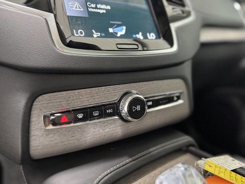 Used 2022 Volvo XC90 T8 Inscription w/ Advanced Package image 25