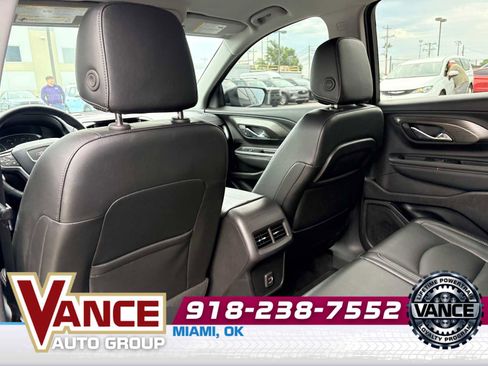 Used 2024 GMC Terrain SLT w/ Elevation Edition FWD image 13