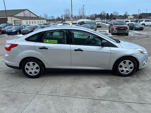 Used 2013 Ford Focus S image 4