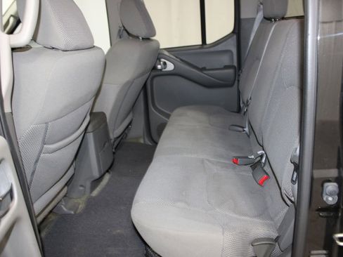 Used 2017 Nissan Frontier SV w/ SV Value Truck Package image 34