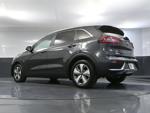 Used 2019 Kia Niro EX FWD image 48