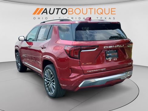 Used 2026 GMC Terrain Denali AWD/4WD image 3