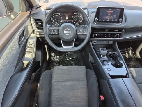 Used 2021 Nissan Rogue S FWD image 13