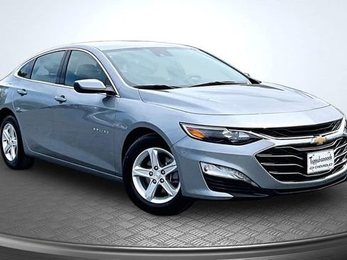Used 2024 Chevrolet Malibu LT FWD image 3