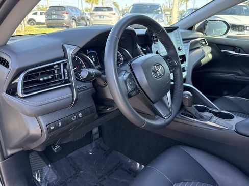Used 2022 Toyota Camry SE image 27