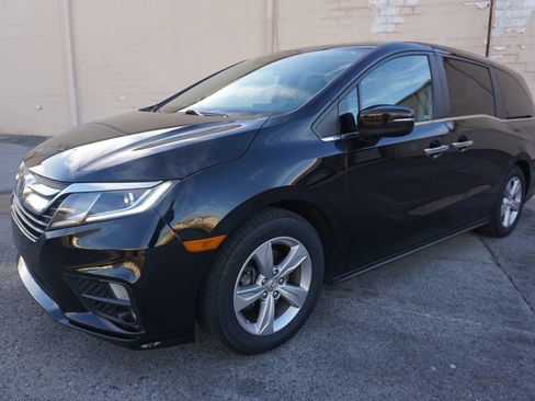 Used 2018 Honda Odyssey EX-L image 4