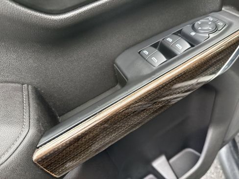 Used 2021 Chevrolet Silverado 1500 LT Trail Boss w/ Bed Protection Package image 13