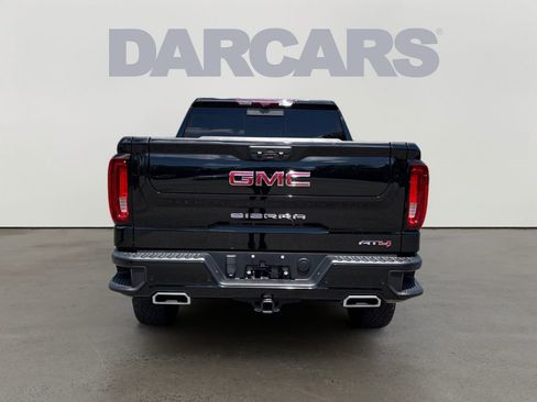 Used 2024 GMC Sierra 1500 AT4 w/ Technology Package AWD/4WD image 6