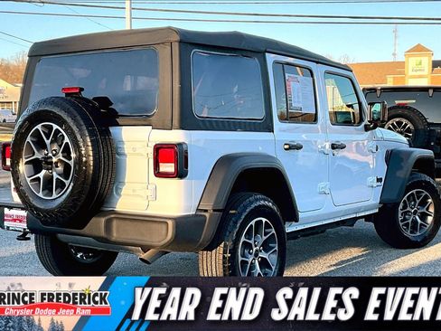 Used 2025 Jeep Wrangler Sport S image 10