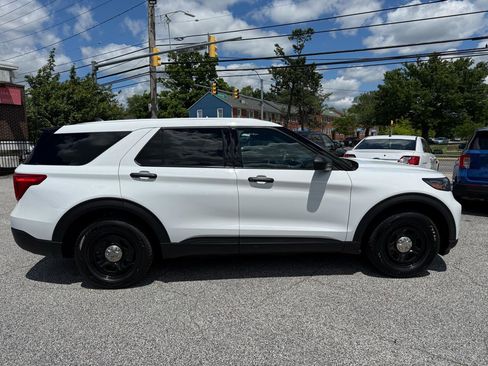 Used 2022 Ford Explorer 4WD Police Interceptor image 6