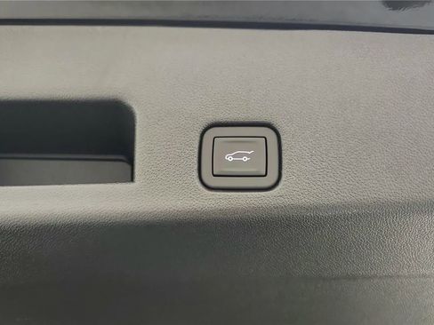New 2026 Chevrolet Traverse RS FWD image 40
