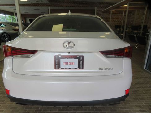 Used 2018 Lexus IS 300 w/ Accessory Package 2 RWD image 64