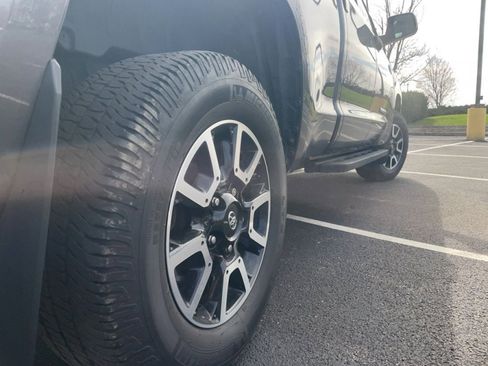 Used 2019 Toyota Tundra SR5 w/ TRD Off Road Package image 29