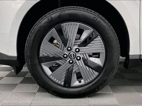 Used 2025 Nissan Murano SL AWD/4WD image 10