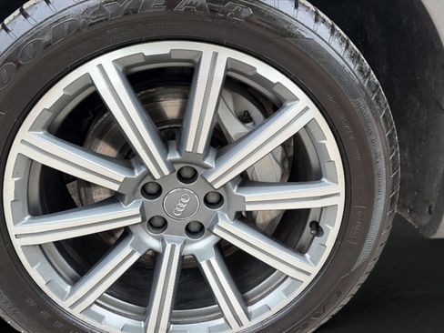 Used 2019 Audi Q7 3.0T Premium w/ Cold Weather Package AWD/4WD image 22