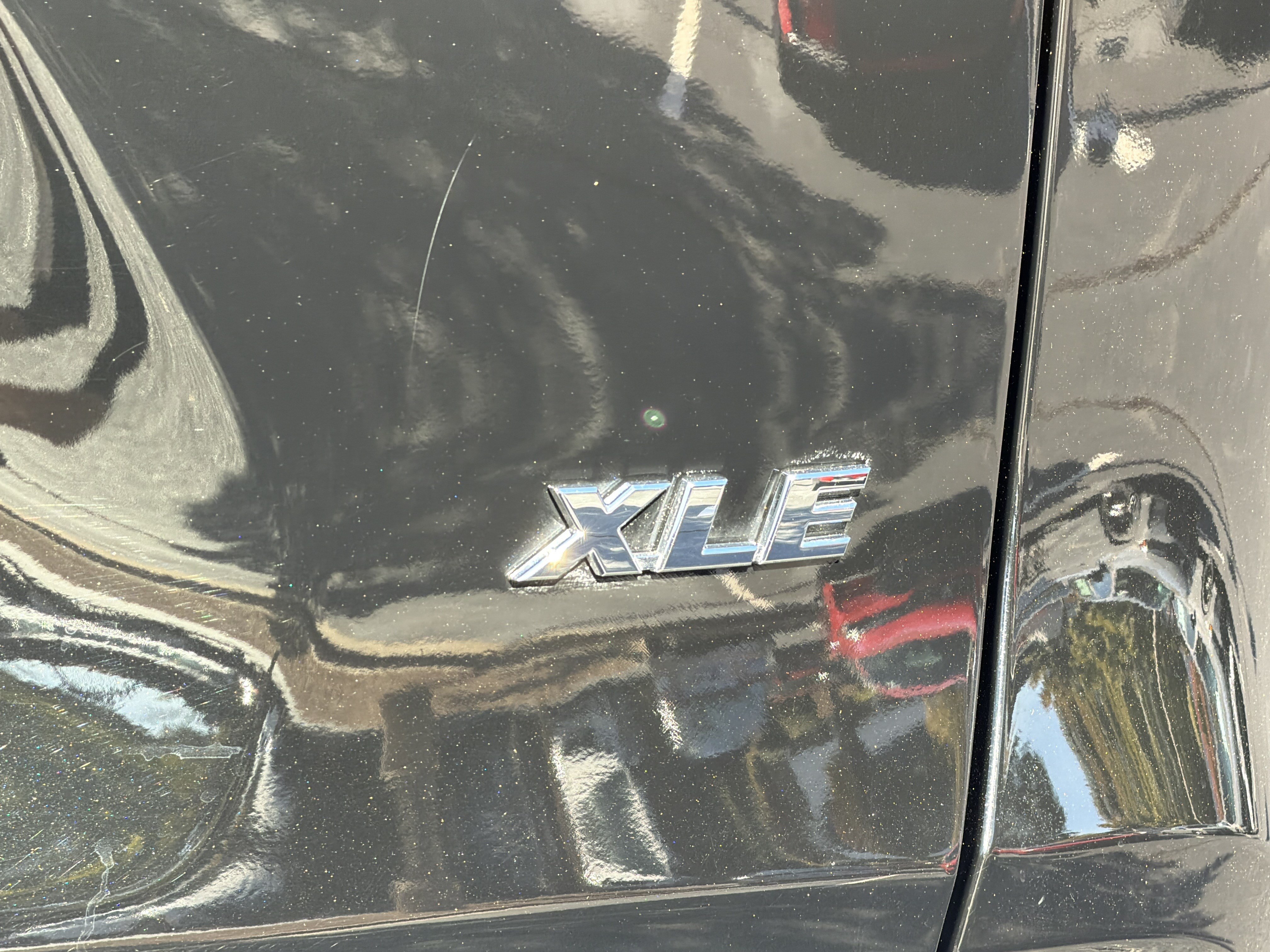 Used 2020 Toyota RAV4 XLE w/ Convenience Package FWD image 24