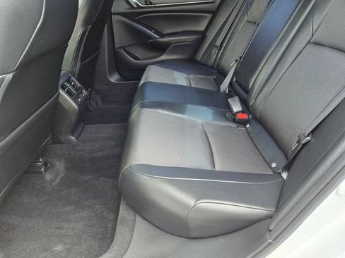 Used 2022 Honda Accord Sport image 11