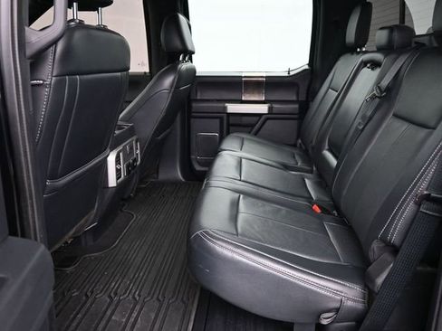 Used 2022 Ford F250 Lariat w/ Tremor Off-Road Package image 28