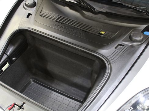 Used 2018 Porsche 718 Cayman RWD image 41