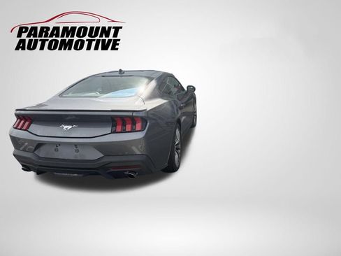 Used 2026 Ford Mustang Premium RWD image 7