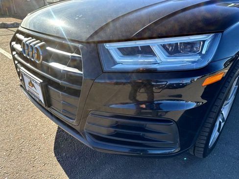 Used 2020 Audi Q5 2.0T Premium Plus w/ Premium Plus Package image 9