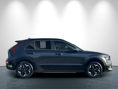 Used 2023 Kia Niro Wind FWD image 3