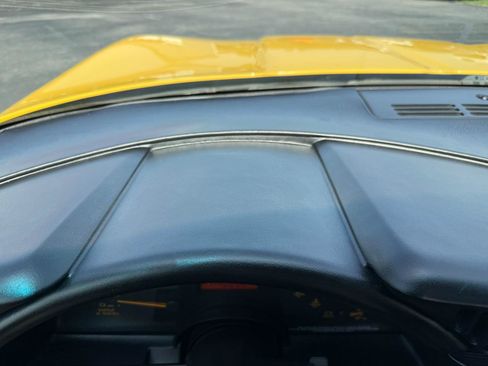 Used 1992 Chevrolet Corvette Coupe RWD image 44