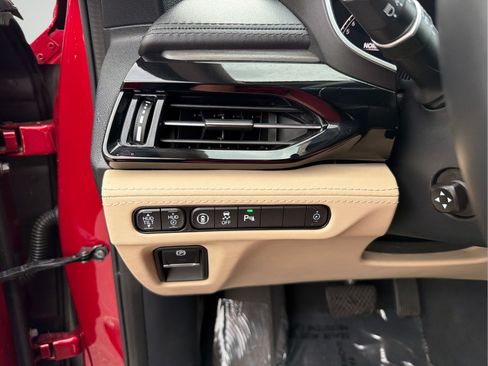 Used 2023 Acura MDX SH-AWD w/ Advance Package image 17