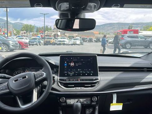 New 2026 Jeep Compass Latitude AWD/4WD image 21