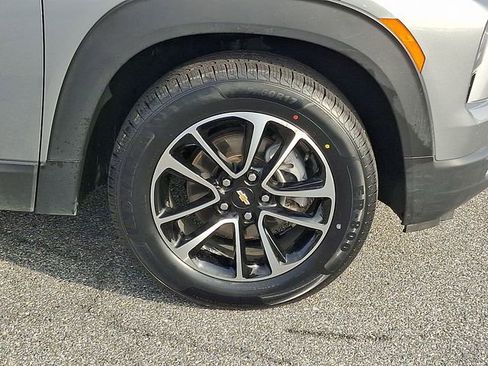 Used 2025 Chevrolet TrailBlazer LT image 8