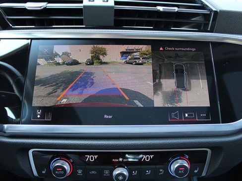 Used 2020 Audi Q3 2.0T Prestige w/ Prestige Package image 12