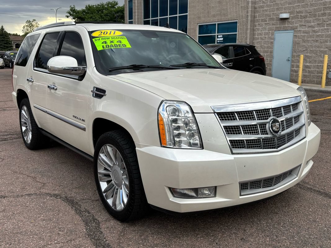 Used 2011 Cadillac Escalade Platinum AWD/4WD image 1