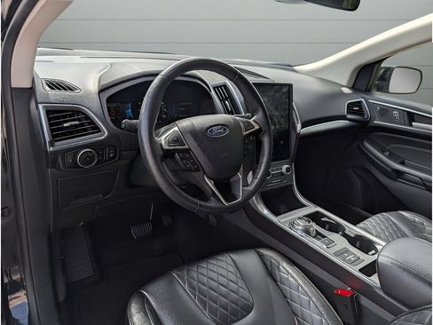 Used 2024 Ford Edge Titanium AWD/4WD image 17