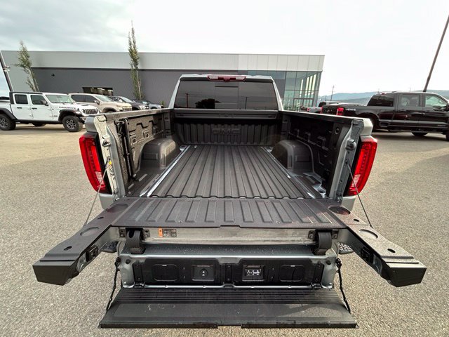 Used 2025 GMC Sierra 1500 Denali Ultimate AWD/4WD image 11
